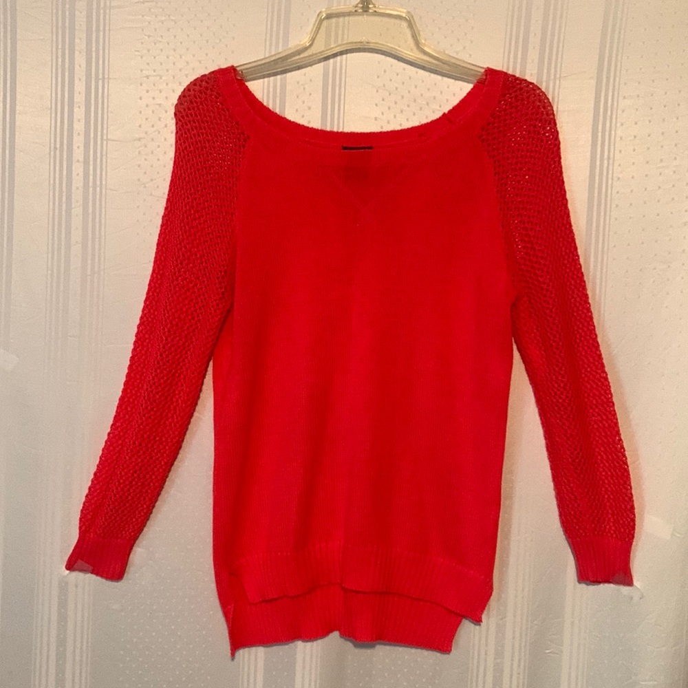 rue21 Women’s Pale Red Long Sleeved Sweater